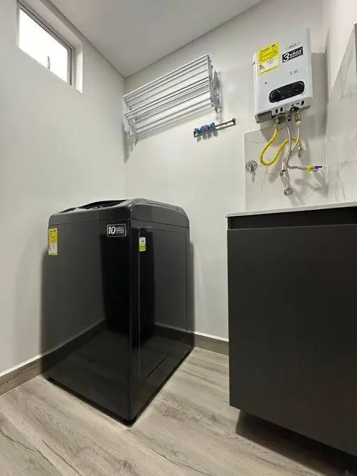 Torre Zurich Luxury Apartman Medellín