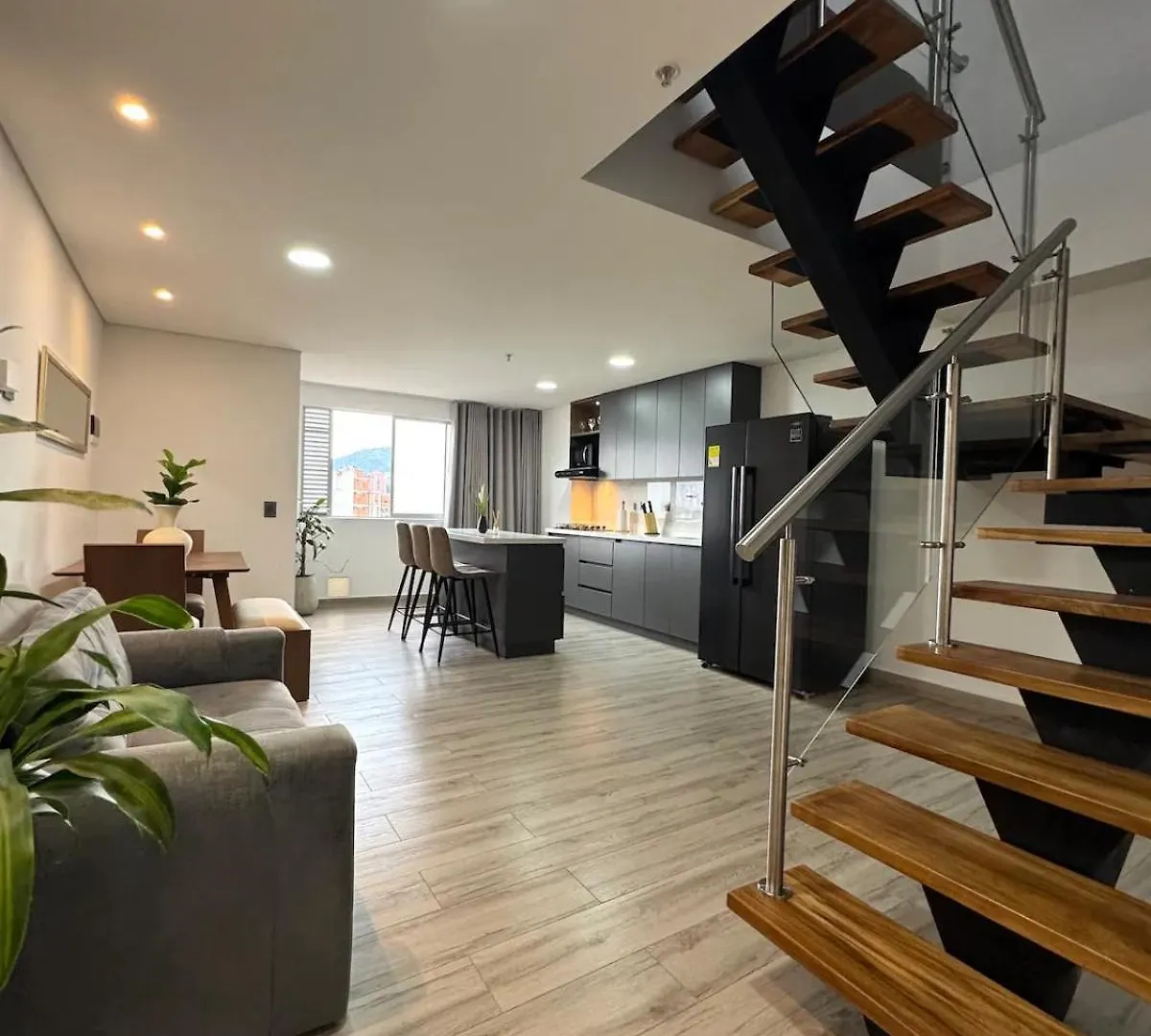 Torre Zurich Luxury Apartman Medellín
