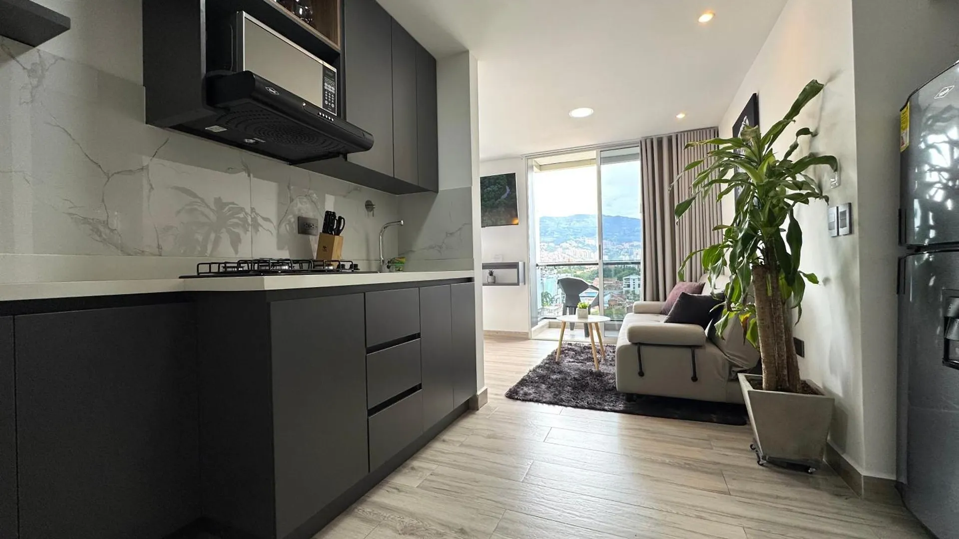 Torre Zurich Luxury Apartman Medellín