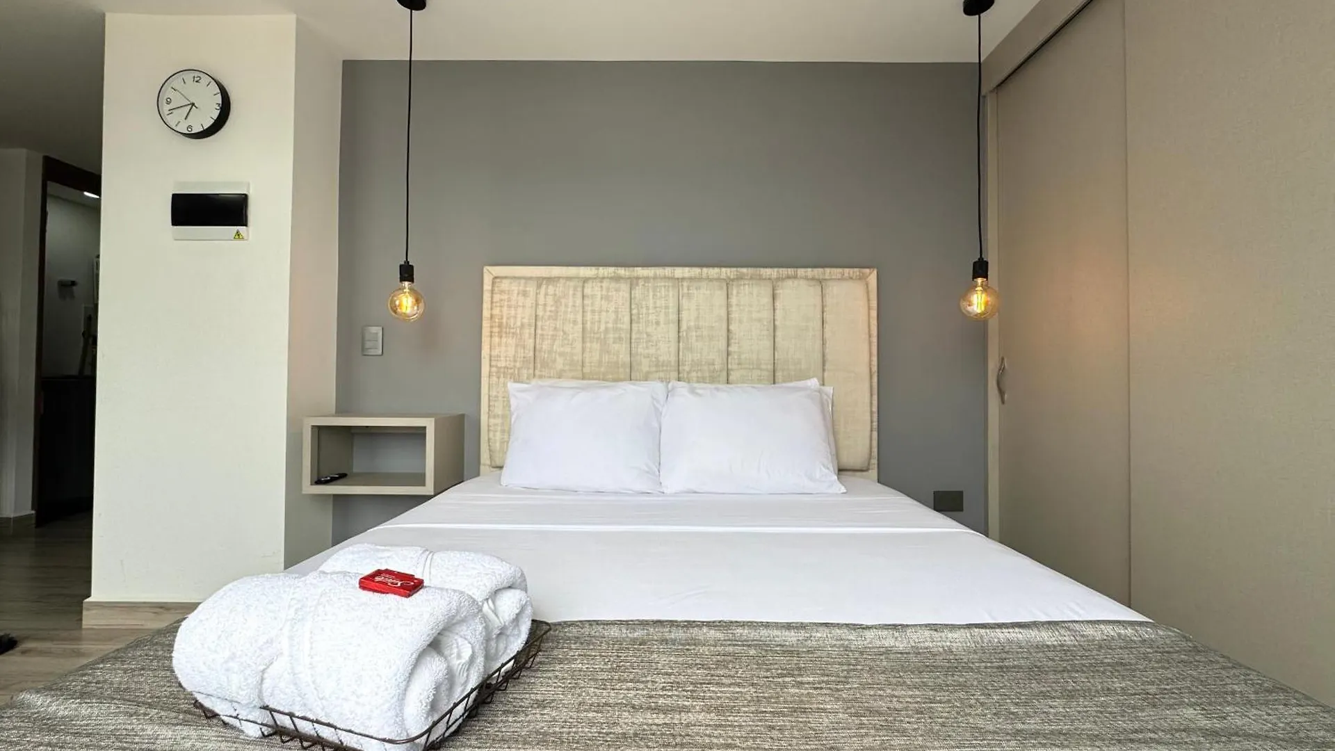 麦德林Torre Zurich Luxury公寓 0*, 麦德林